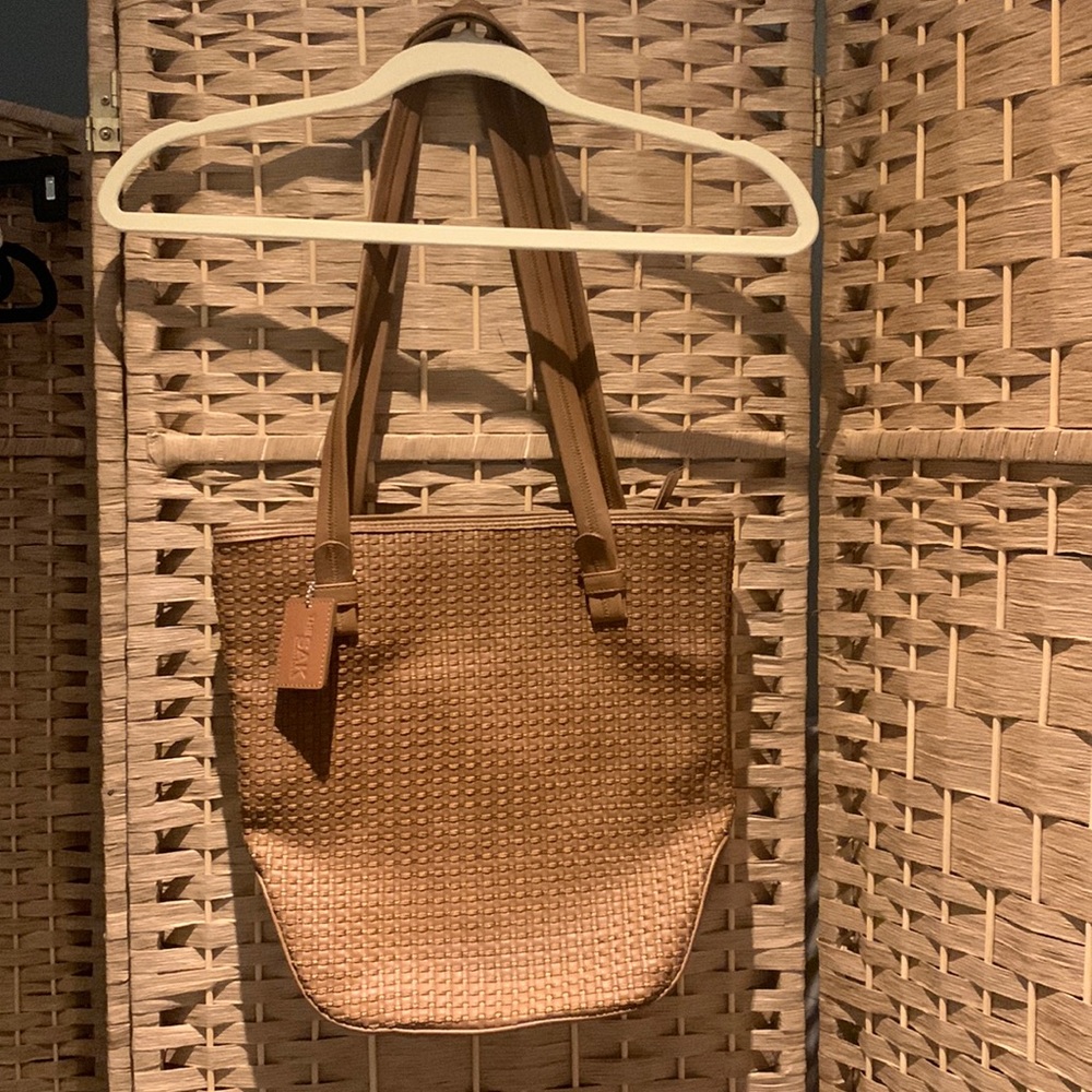 The Sak Elliott Luca shoulder bag